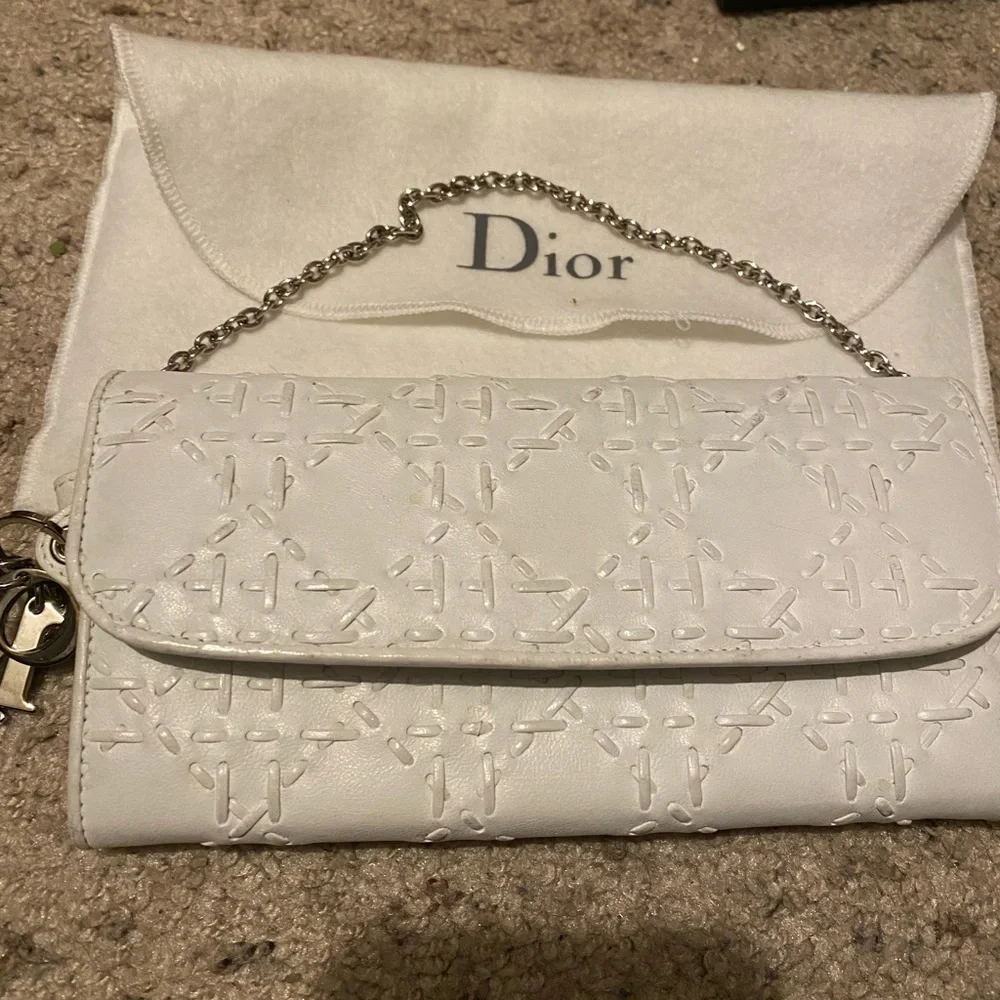 Christian Dior Lambskin Large stirtch Cannage Chain wallet